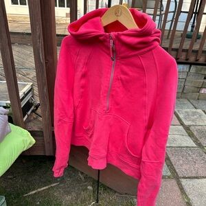 🚫HOLD🚫GUC lipgloss sz M/L lululemon scuba 1/2 zip crop